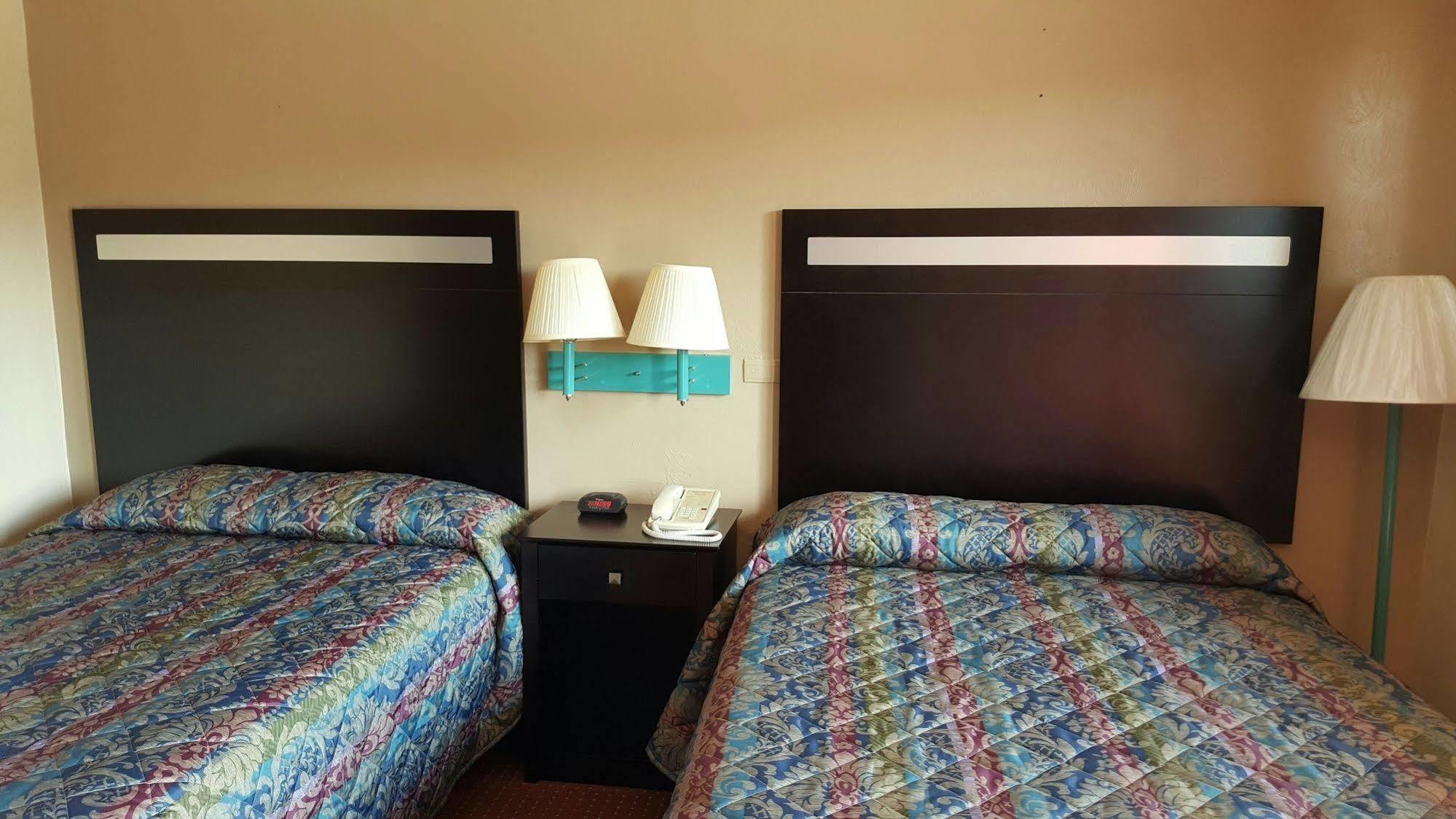 Budget Host Inn Charleston Esterno foto